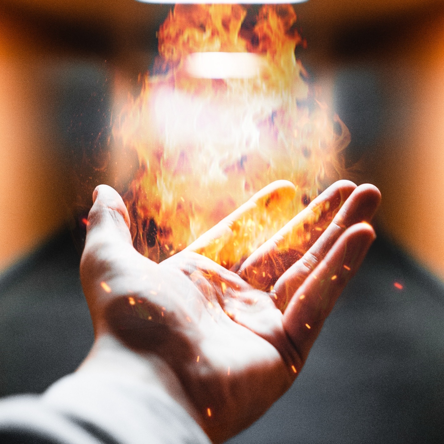 hand-with-fire_2560x1440__.com.jpg
